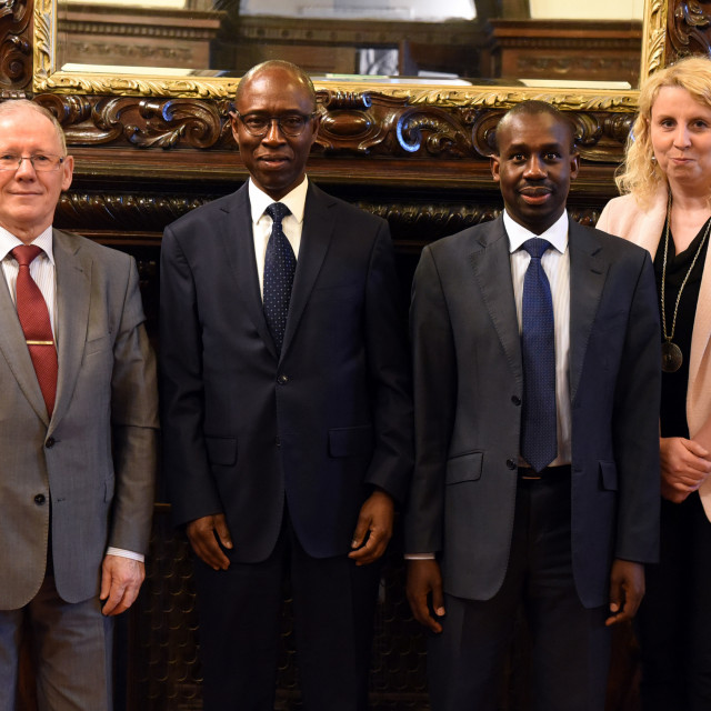 Od lewej: rektor prof. Sławomir Wiak, Ambasador Amadou Dabo, Ambasadorowi Pierwszy Radca  Abdoulaye Gueye i dyrektor CWM dr inż. Dorota Piotrowska