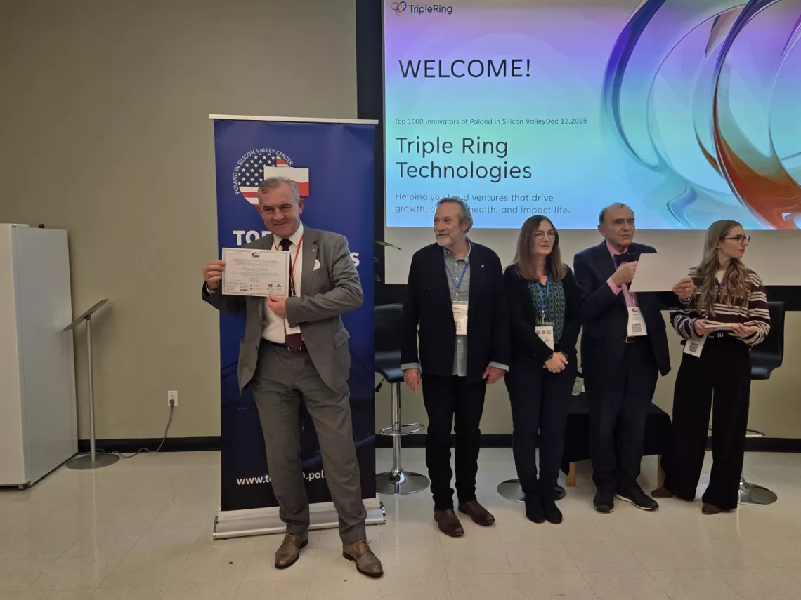 Rektor prof. Krzysztof Jóźwik z certyfikatem udziału w programie Top1000 Science & Technology Expedition to Silicon Valley 