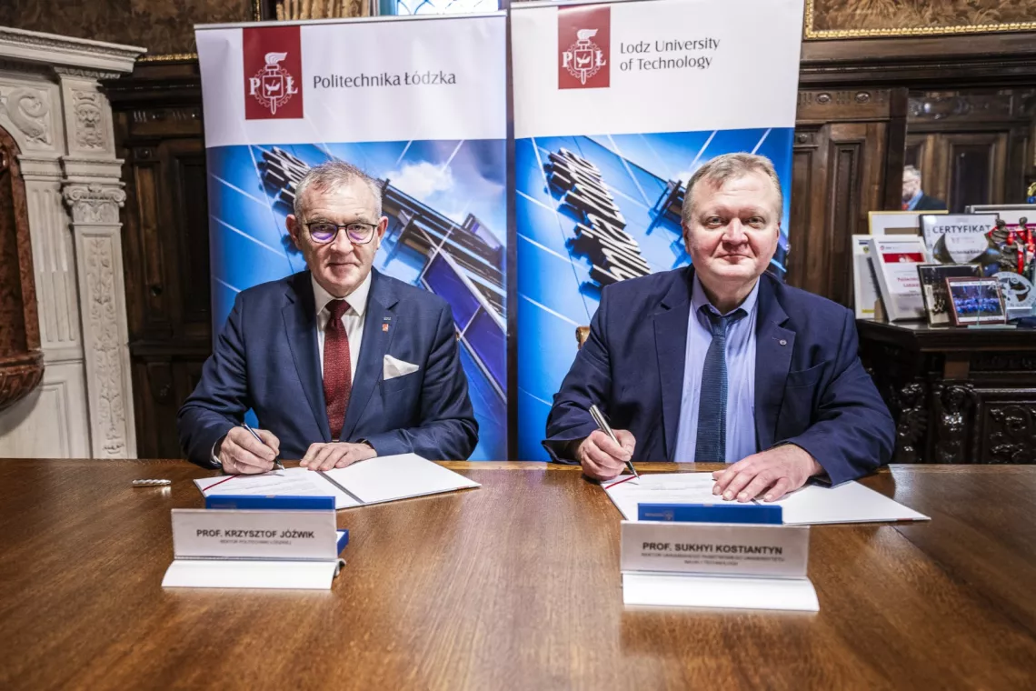 Umowę partnerską podpisali rektorzy obu uczelni