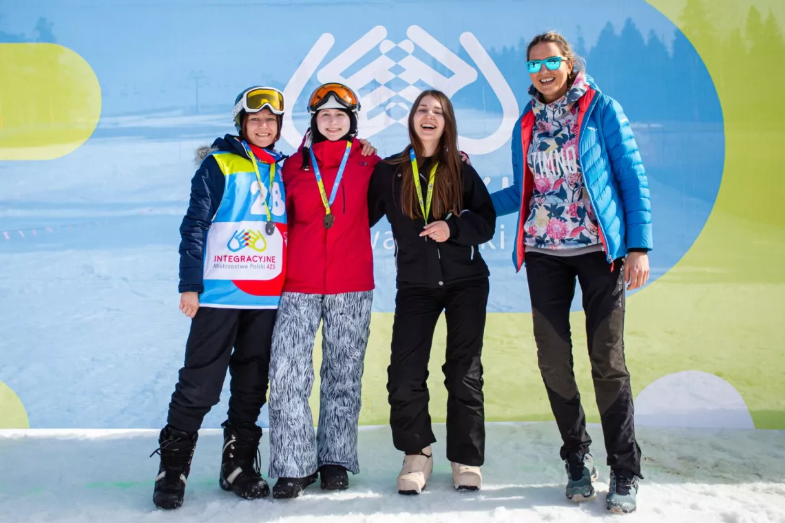 od lewej: studentka ze Szczecina Wiktoria Rogalska, Anna Banachowicz z PŁ, Agata Skalska z PŁ i Marta Daleka z Zarządu Głównego AZS