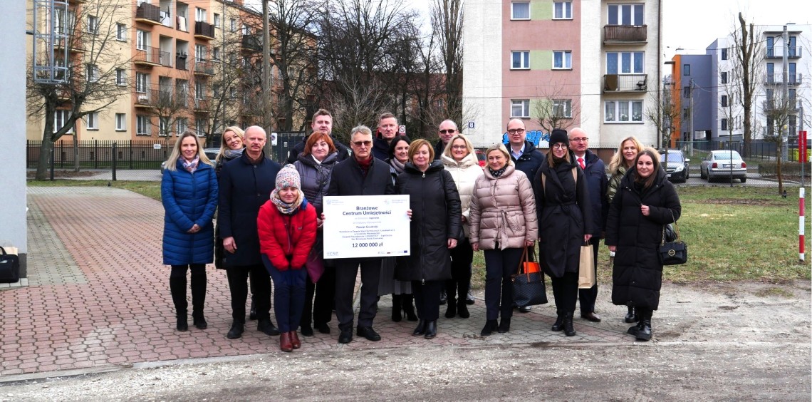 Partnerzy biorący udział w pierwszym spotkaniu Zespołu Zarządzającego Projektem