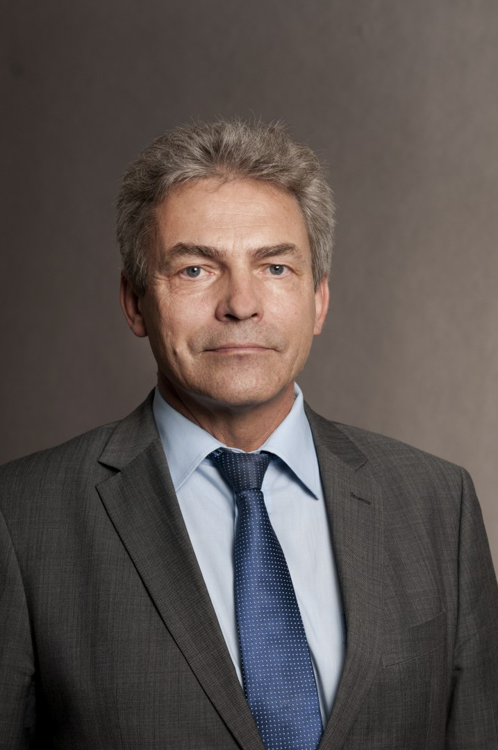 Profesor Marek Lefik