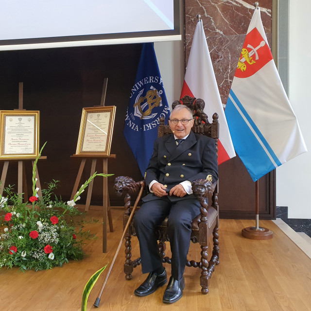 Prof.Andrzej Napieraski na uroczystości w Uniwersytecie Morskim w Gdyni