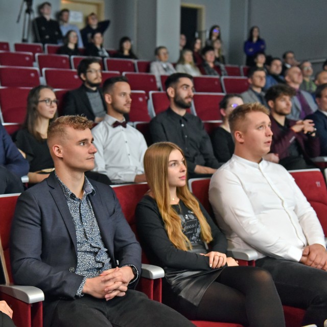 Publicność Gali nagradzającej Wykładowców Roku