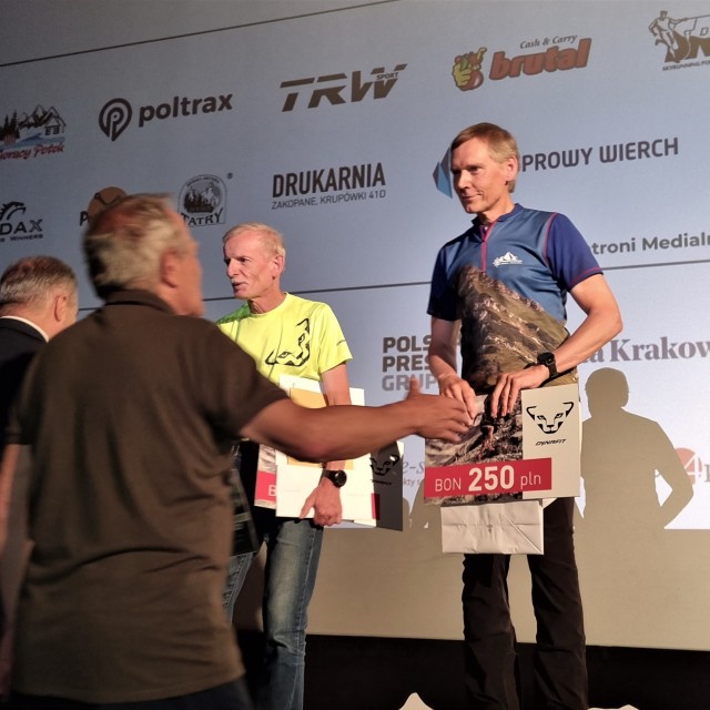 Prof. Jacek Jachymski na podium Mistrzostw Polski w Skyrunningu