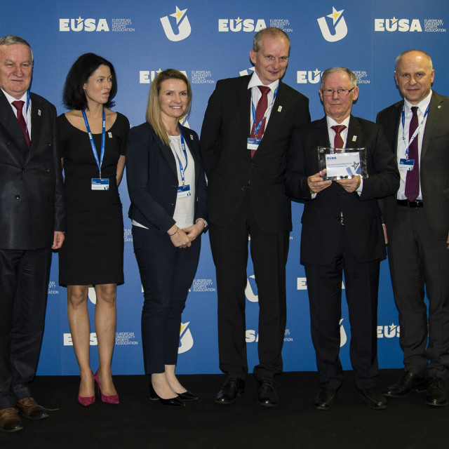 Członkowie polskiej delegacji w Madrycie, gdzie zapadła decyzja o przyznaniu Łodzi EUSA Games 2022.